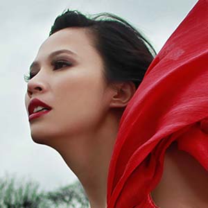 model Anna Nguyen Thuy